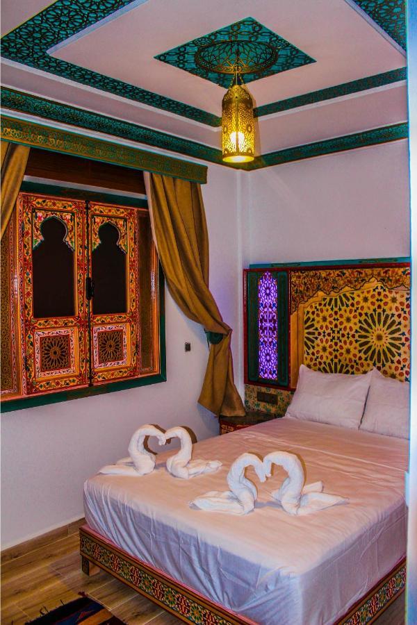 Riad Azemmat Chefchaouen Luaran gambar