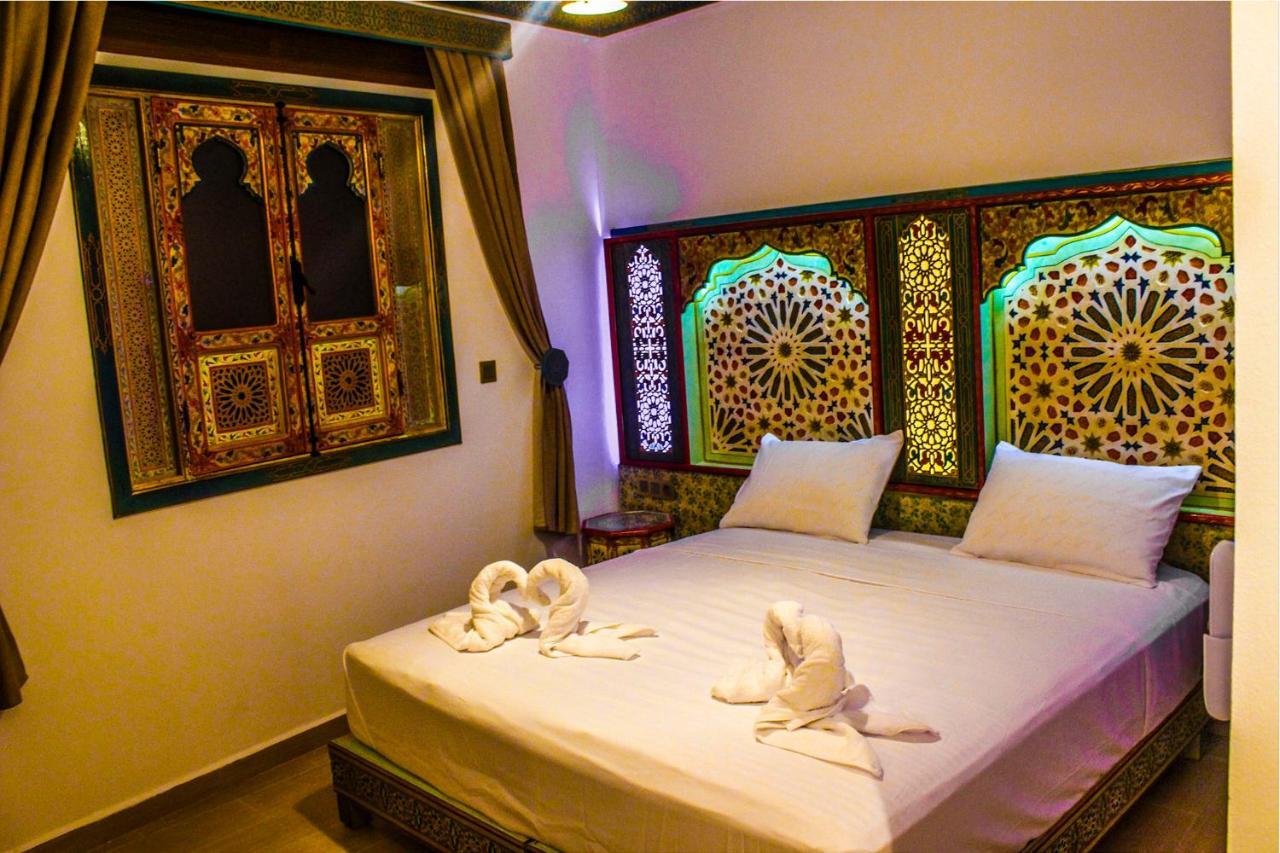 Riad Azemmat Chefchaouen Luaran gambar