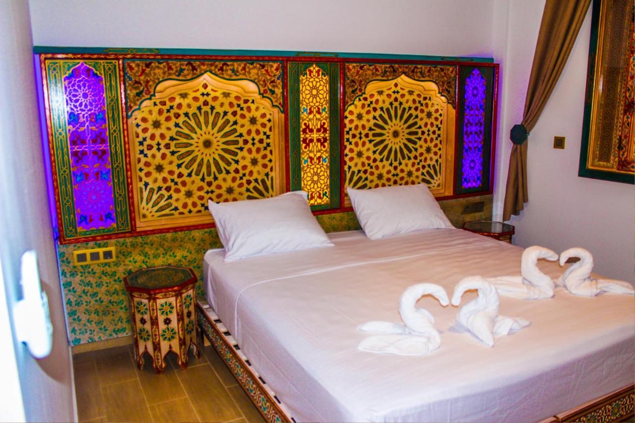 Riad Azemmat Chefchaouen Luaran gambar
